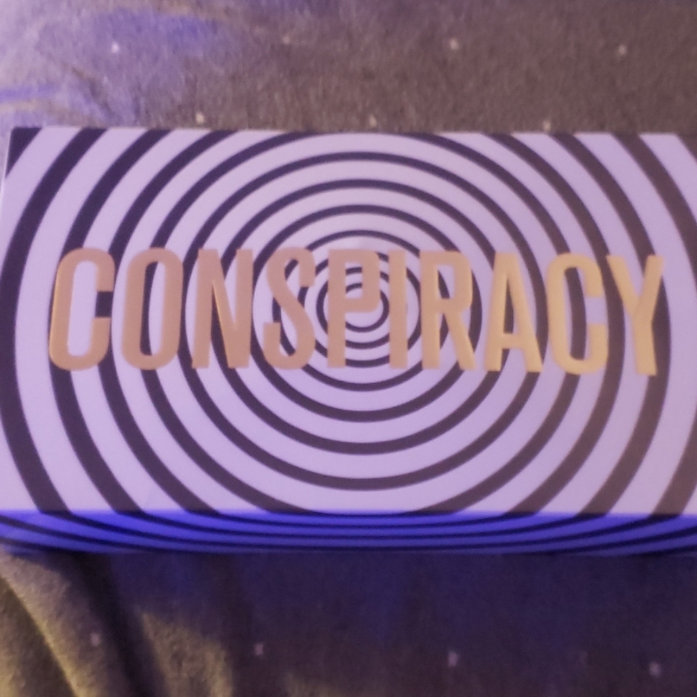 Conspiracy Pallete Shane Dawson X Jefree Star
